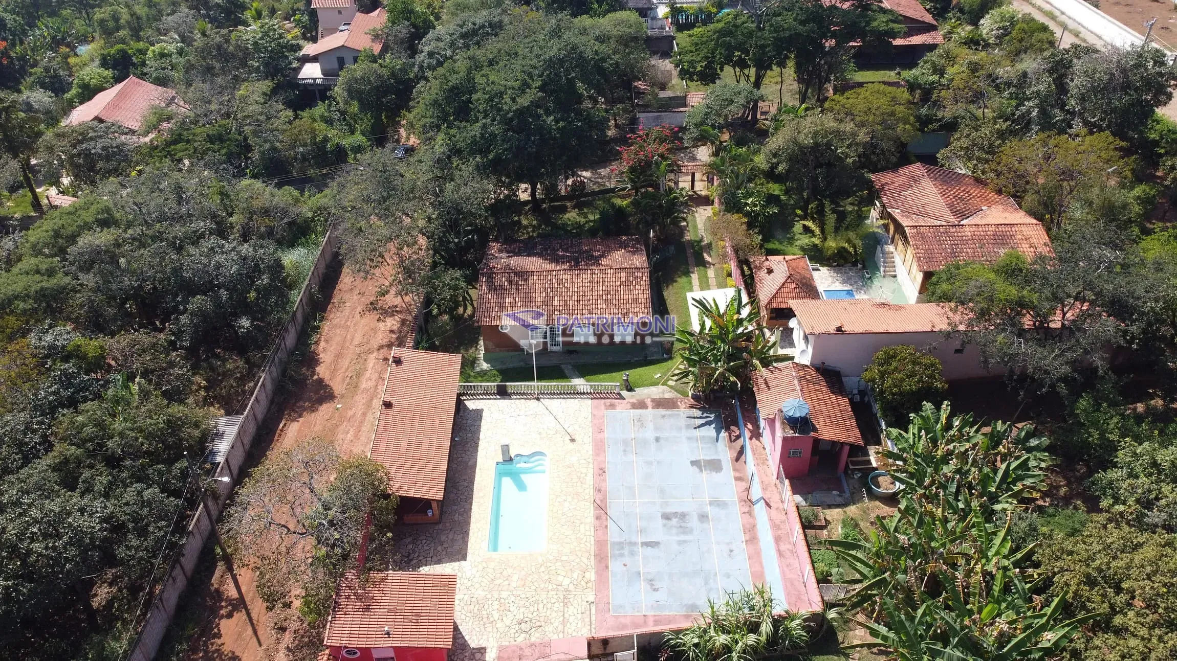 Casa, 3 quartos, 210 m² - Foto 2
