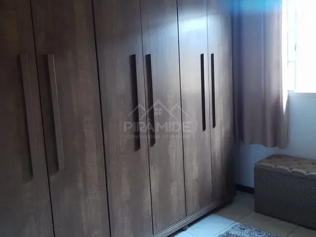 Casa com 300m² 6 quartos e 2 banheiros, à venda, no bairro Jardim Campos Elísios em Poços de Caldas