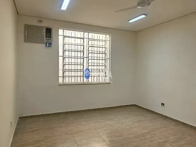 Casa com 200m², à venda ou para alugar, no bairro Jardim Paulistano em São Paulo