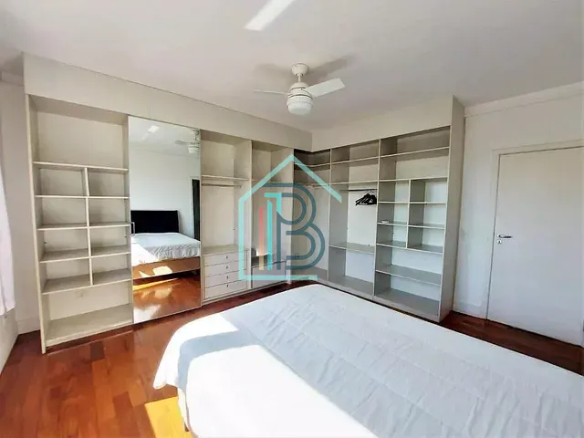 Casa com 540m² 4 quartos e 6 banheiros, à venda ou para alugar, no bairro São Paulo II em Cotia