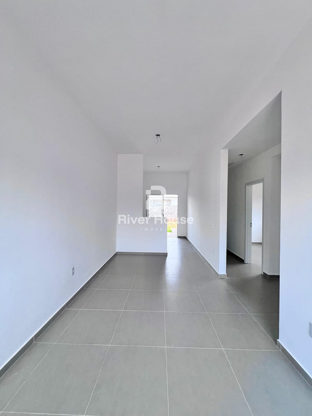 Casa para alugar com 3 quartos, 79m² - Foto 2