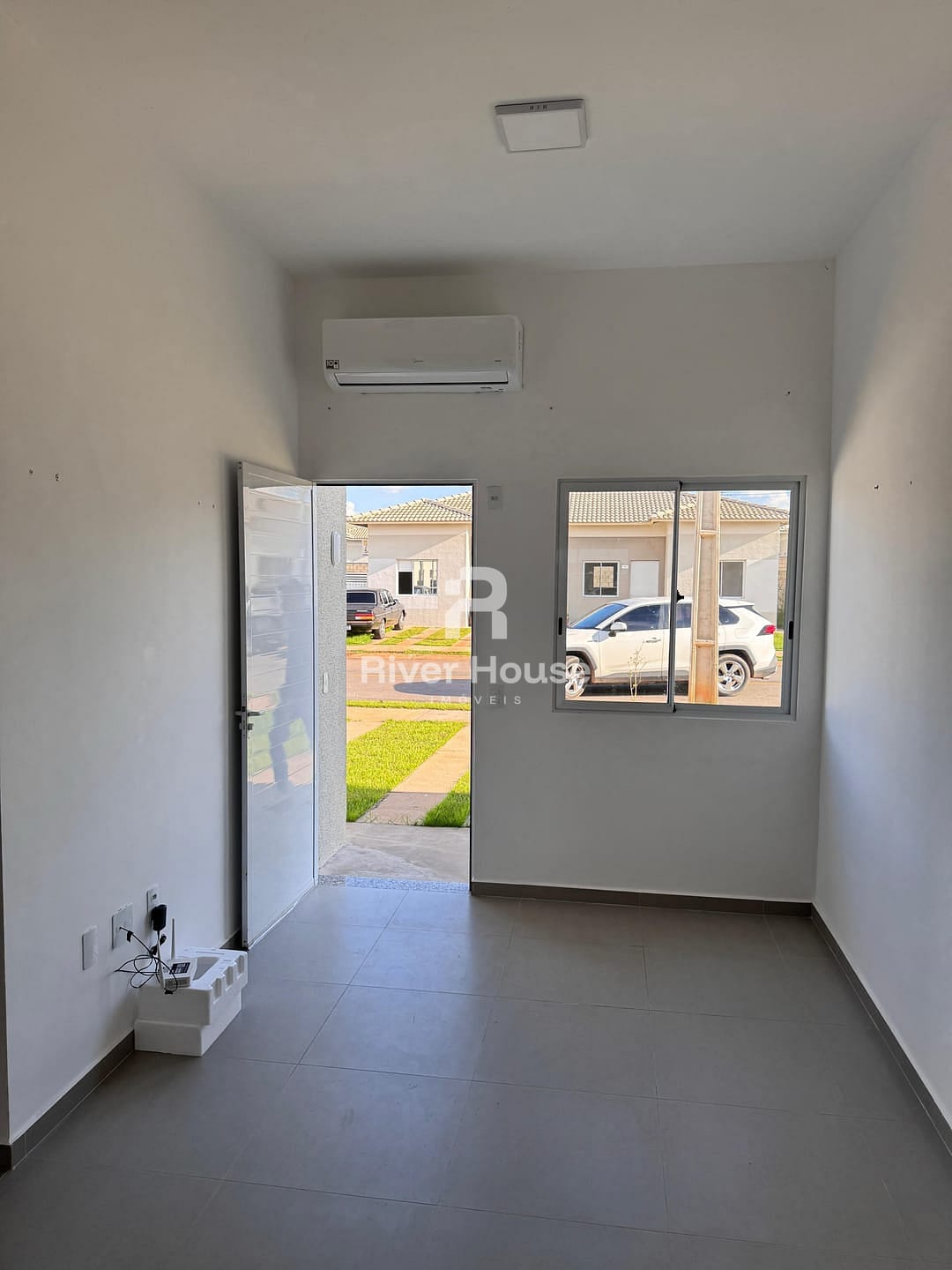 Casa para alugar com 3 quartos, 79m² - Foto 1