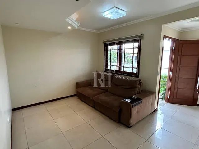 Casa com 585m² 3 quartos e 4 banheiros, à venda, no bairro Universitário em Tijucas