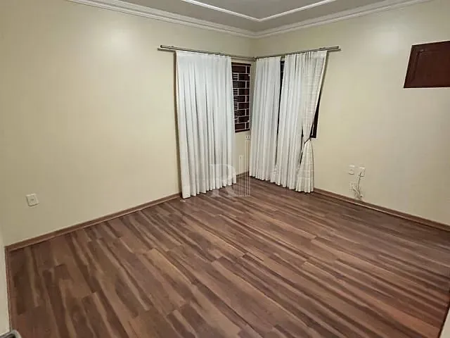 Casa com 585m² 3 quartos e 4 banheiros, à venda, no bairro Universitário em Tijucas