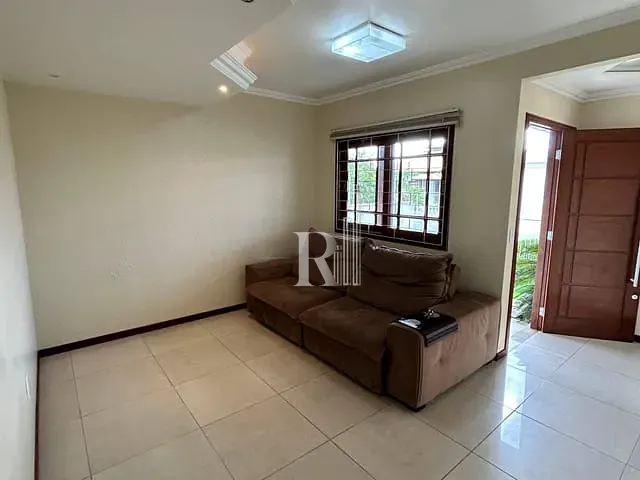 Casa com 585m² 3 quartos e 4 banheiros, à venda, no bairro Universitário em Tijucas