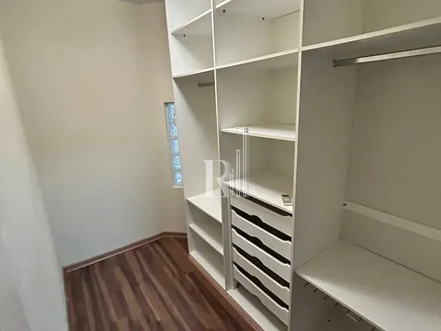 Casa com 585m² 3 quartos e 4 banheiros, à venda, no bairro Universitário em Tijucas