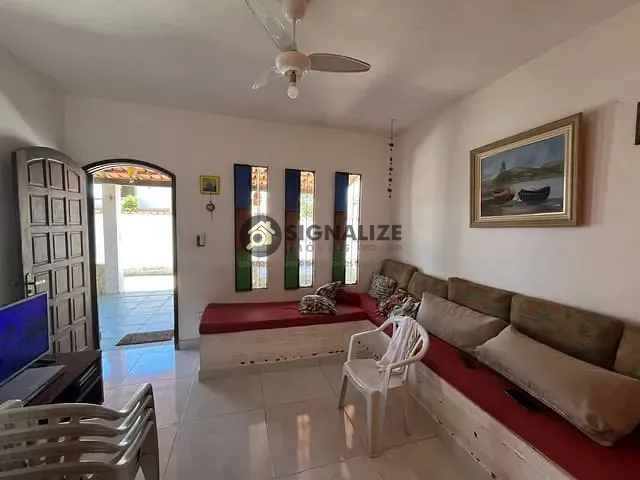 Casa 2 quartos e 1 banheiro, à venda, no bairro Caminho de Búzios em Cabo Frio