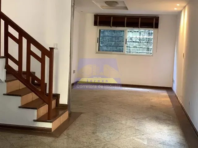 Casa com 318m² 3 quartos e 3 banheiros, para alugar, no bairro Centro em Itabira