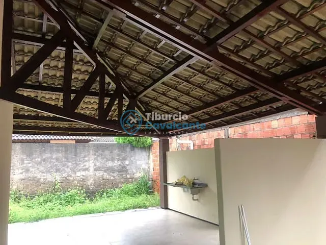 Casa com 360m² 4 quartos e 4 banheiros, à venda, no bairro Parque Iracema em Maranguape