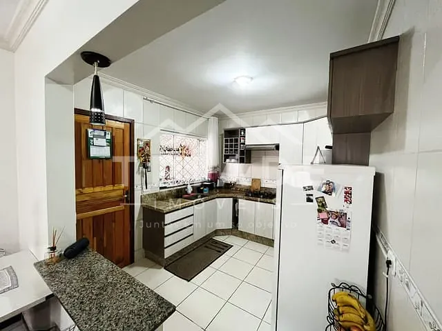 Casa 2 quartos e 1 banheiro, à venda, no bairro Passaúna em Araucária