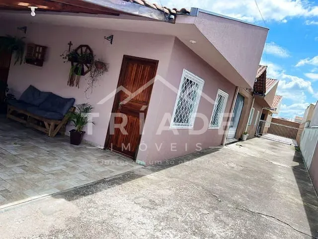 Casa 2 quartos e 1 banheiro, à venda, no bairro Passaúna em Araucária