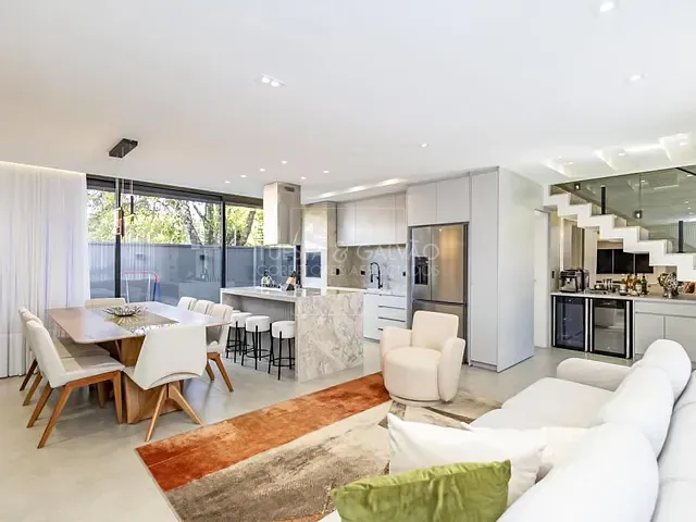 Casa com 167m² 3 quartos e 4 banheiros, à venda, no bairro Pilarzinho em Curitiba