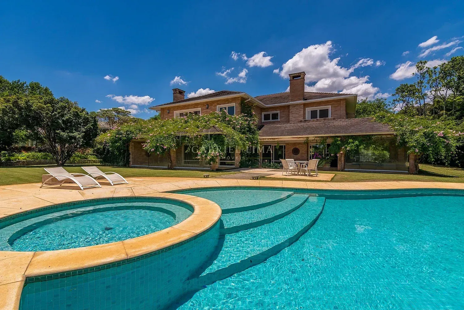 Casa, 7 quartos, 3635 m² - Foto 1