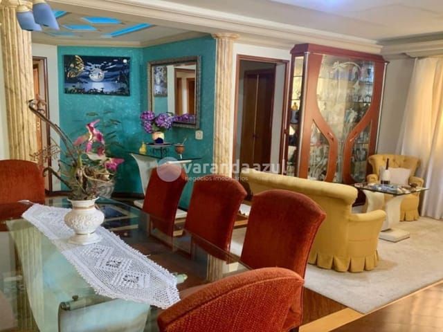 Casa com 420m² 4 quartos e 5 banheiros, à venda, no bairro Cidade Parquelandia em Mogi das Cruzes