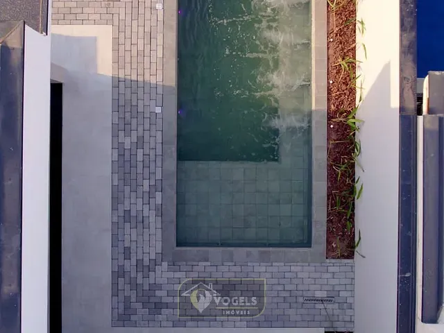 Casa 3 quartos e 4 banheiros, à venda, no bairro Residencial Portal do Sol em Holambra