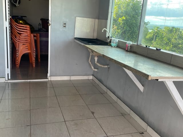 Casa com 1000m² 4 quartos e 4 banheiros, à venda, no bairro Zona Rural em Abadiânia