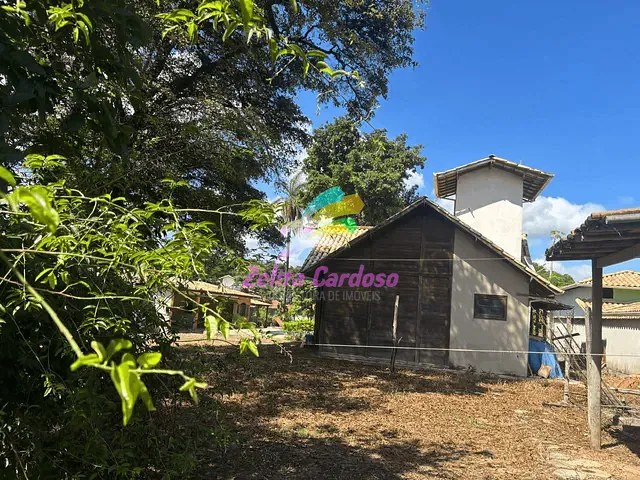 Casa com 2000m² 4 quartos e 4 banheiros, à venda, no bairro Condomínio Vale do Ouro em Ribeirão das Neves