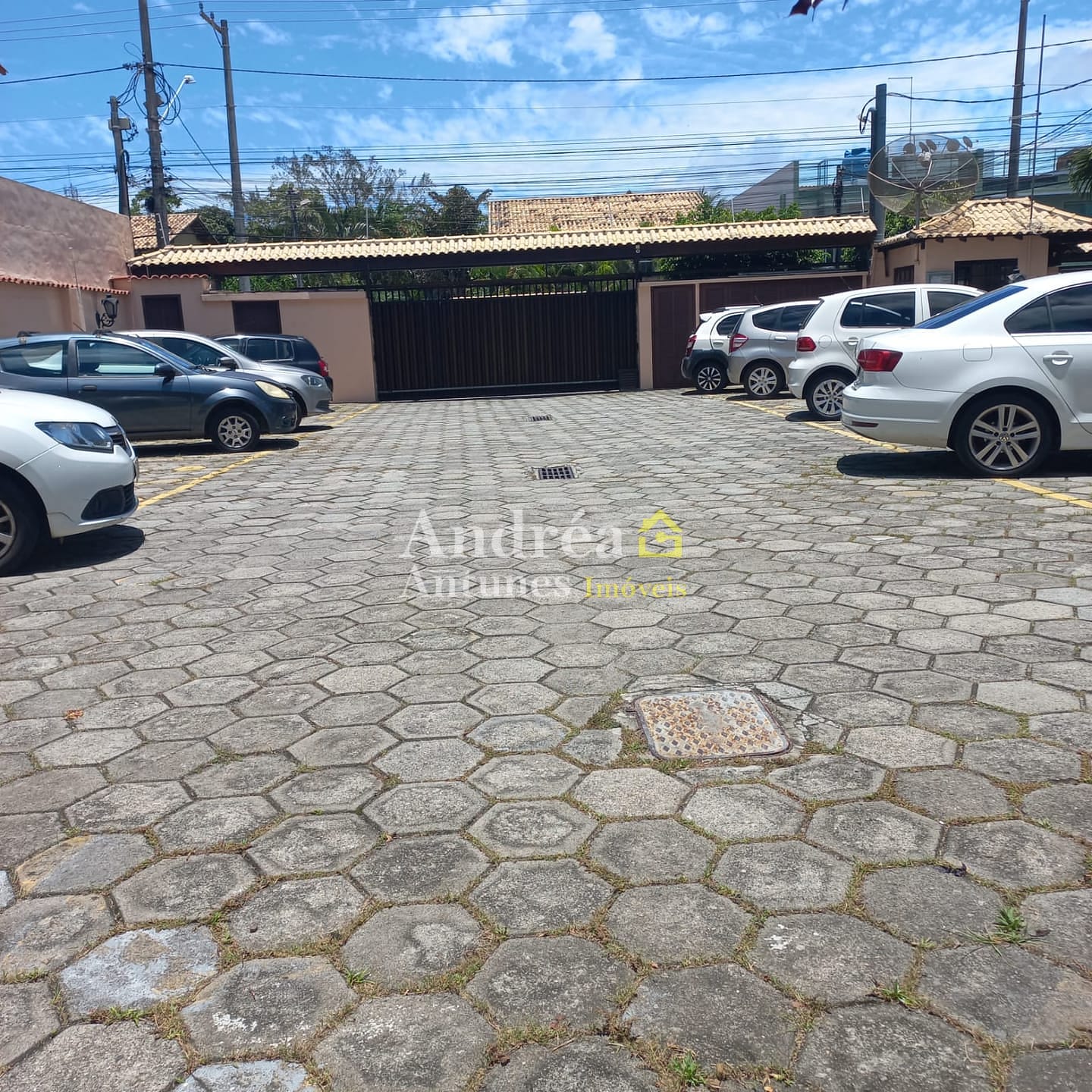 Casa à venda com 3 quartos, 67m² - Foto 14