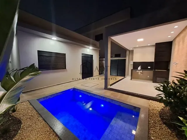 Casa com 303m² 3 quartos e 1 banheiro, à venda, no bairro Fazenda Rodeio em Mogi das Cruzes