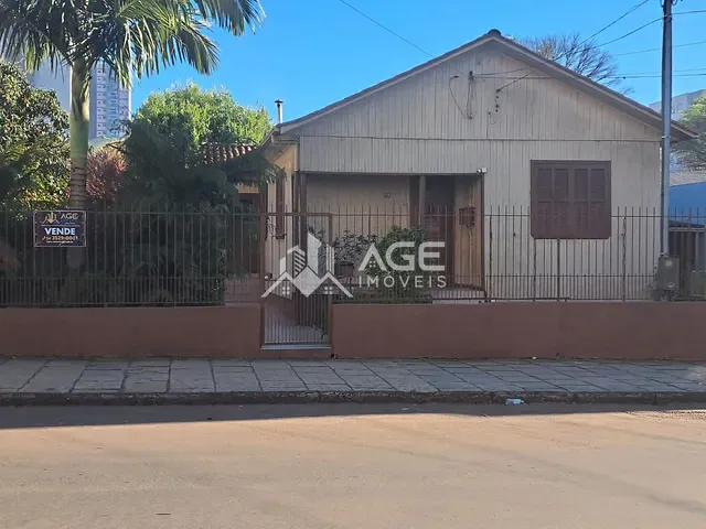 Casa com 800m², à venda, no bairro Centro em Erechim