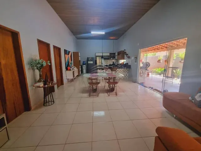 Casa 3 quartos e 3 banheiros, à venda, no bairro Novo Uruguai em Teresina