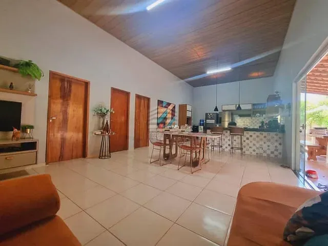 Casa 3 quartos e 3 banheiros, à venda, no bairro Novo Uruguai em Teresina