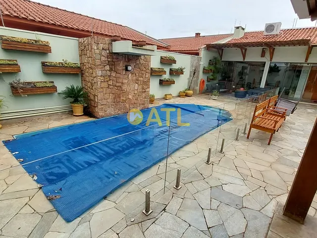 Casa com 600m² 4 quartos e 4 banheiros, à venda, no bairro Vila Soares em Ourinhos