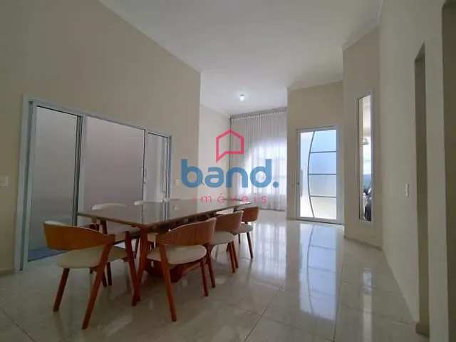 Casa com 300m² 3 quartos e 3 banheiros, à venda, no bairro Portal Vale do Sol em Porto Feliz