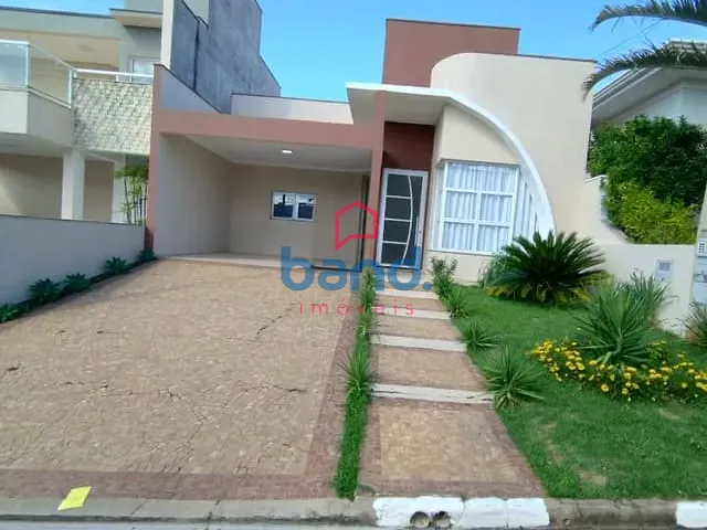 Casa com 300m² 3 quartos e 3 banheiros, à venda, no bairro Portal Vale do Sol em Porto Feliz