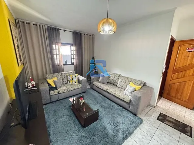 Casa com 125m² 3 quartos e 2 banheiros, à venda, no bairro Loteamento Rei de Ouro em Itatiba