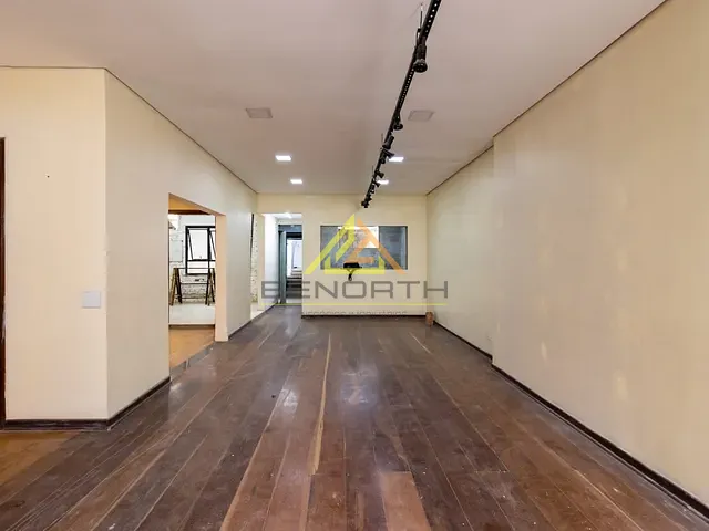 Casa com 400m², para alugar, no bairro Santana em São Paulo