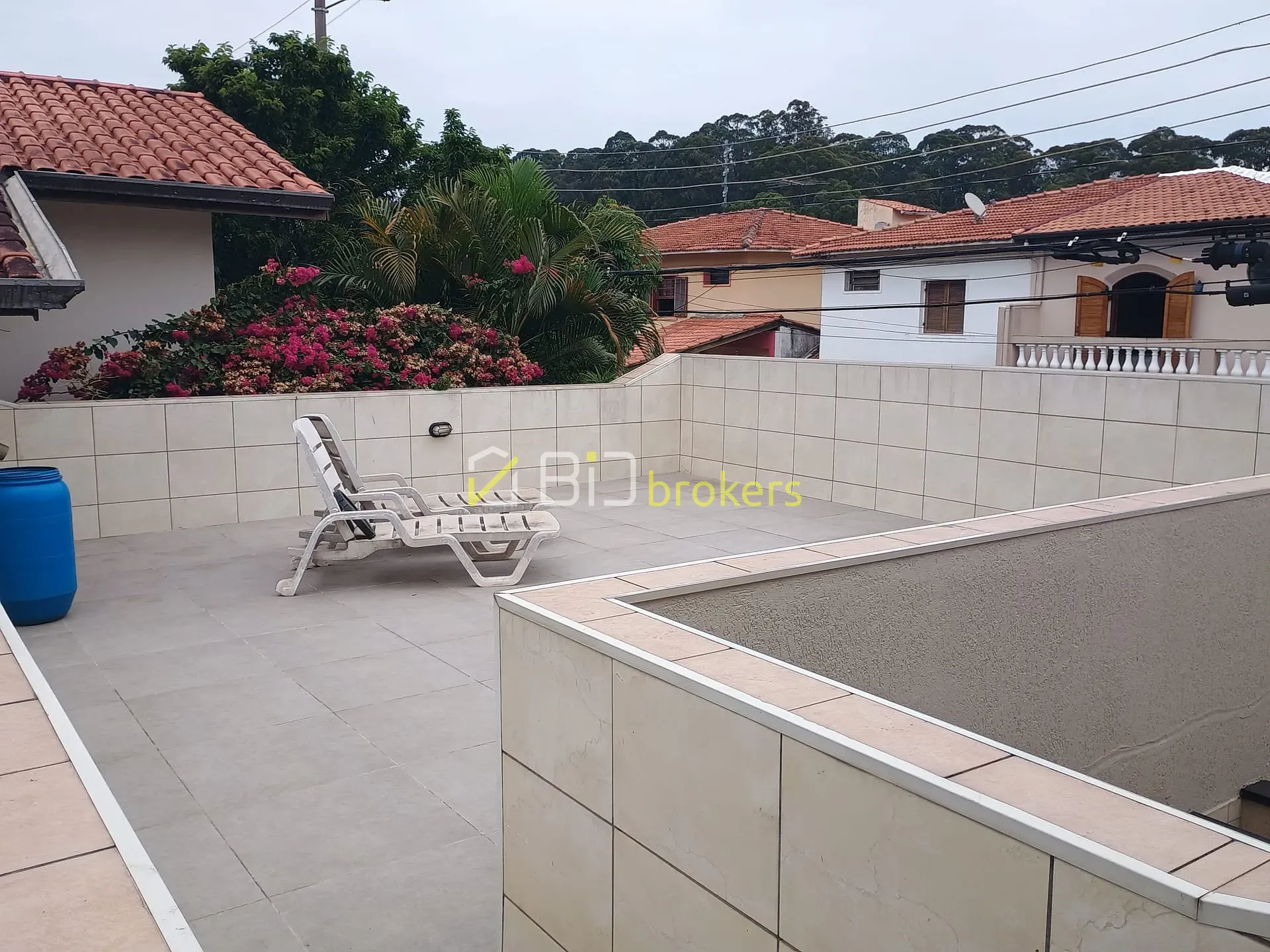 Casa, 5 quartos, 223 m² - Foto 1