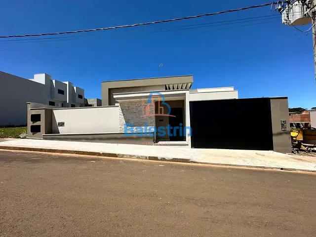 Casa 3 quartos e 2 banheiros, à venda, no bairro Jardim das Hortências em Fraiburgo