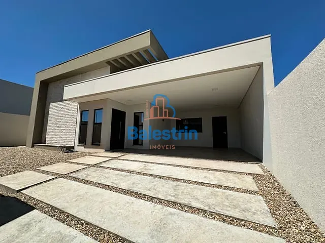 Casa 3 quartos e 2 banheiros, à venda, no bairro Jardim das Hortências em Fraiburgo