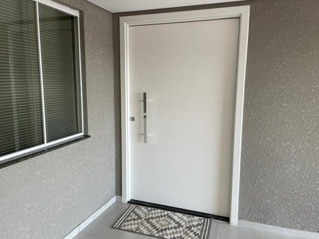 Casa com 158m² 3 quartos e 2 banheiros, à venda, no bairro Neves em Ponta Grossa