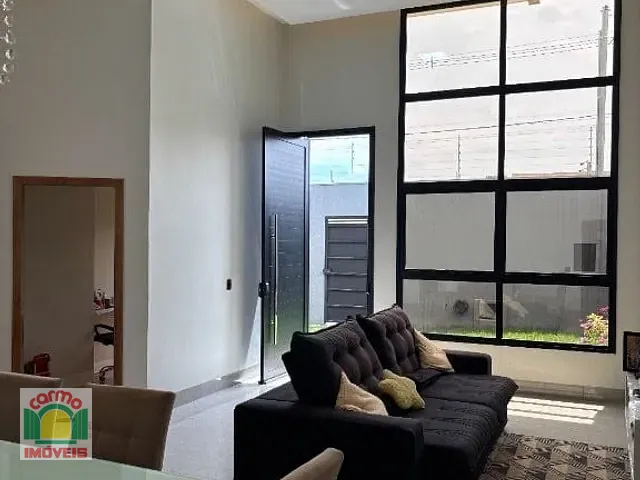 Casa com 300m² 3 quartos e 3 banheiros, à venda, no bairro Residencial Campos Do Jordão em Anápolis