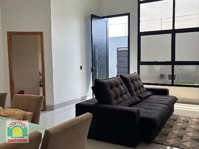 Casa com 300m² 3 quartos e 3 banheiros, à venda, no bairro Residencial Campos Do Jordão em Anápolis