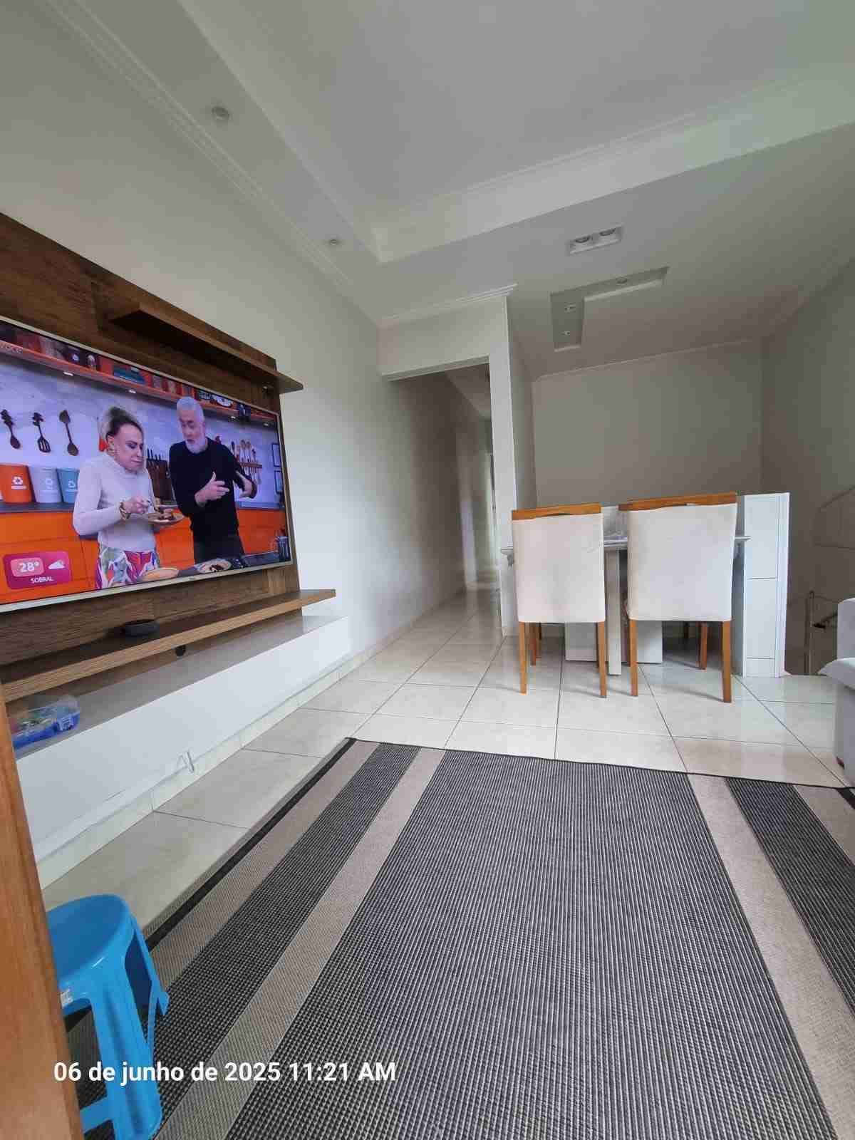 Casa à venda com 2 quartos, 68m² - Foto 7