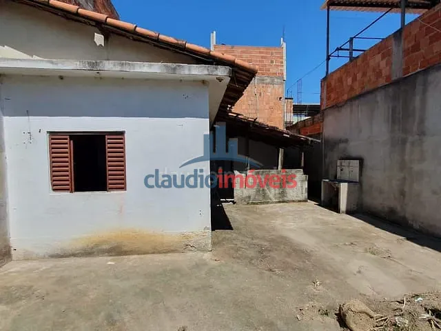 Casa à venda, no bairro Novo Horizonte em Barra Mansa
