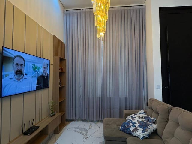 Casa com 321m² 3 quartos e 2 banheiros, à venda, no bairro Parque Residencial Itapeti em Mogi das Cruzes