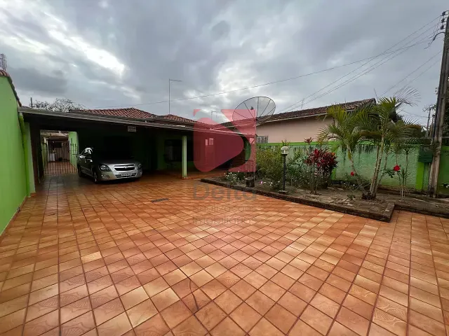 Casa 2 quartos e 2 banheiros, à venda, no bairro Jardim Cachoeira em Pirassununga