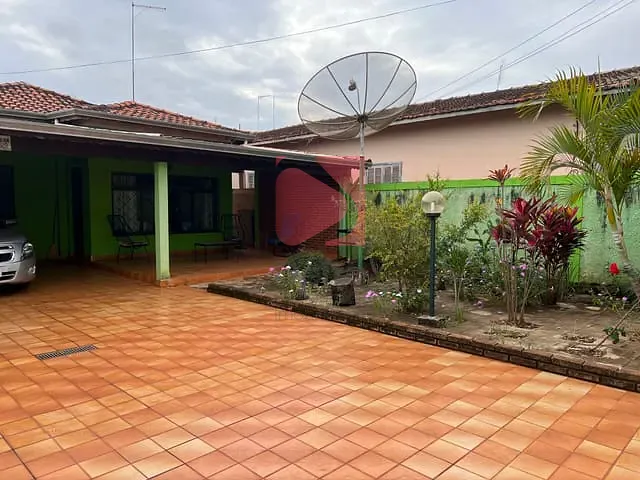 Casa 2 quartos e 2 banheiros, à venda, no bairro Jardim Cachoeira em Pirassununga