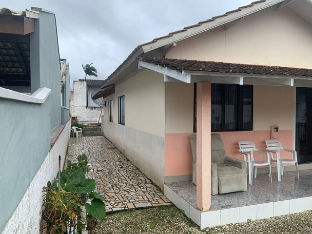 Casa com 300m² 3 quartos e 1 banheiro, à venda, no bairro Centro em Penha