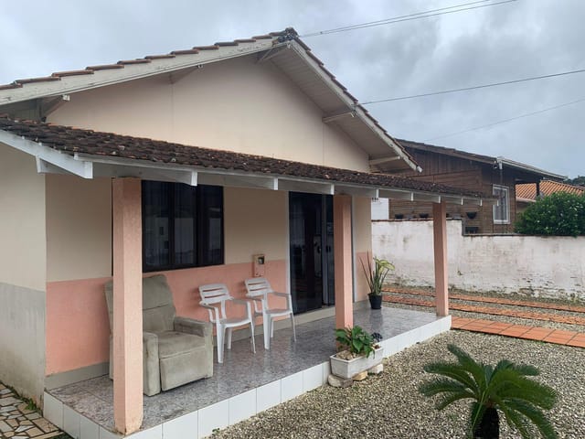 Casa com 300m² 3 quartos e 1 banheiro, à venda, no bairro Centro em Penha