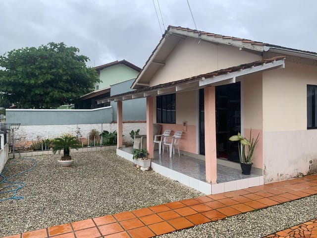 Casa com 300m² 3 quartos e 1 banheiro, à venda, no bairro Centro em Penha