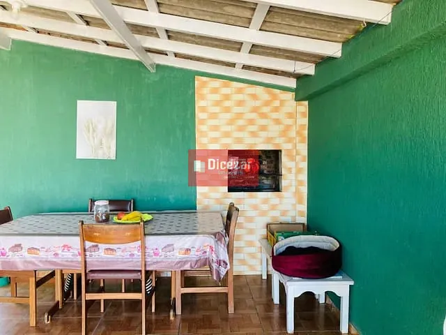 Casa com 300m² 3 quartos e 1 banheiro, à venda, no bairro Centro em Penha