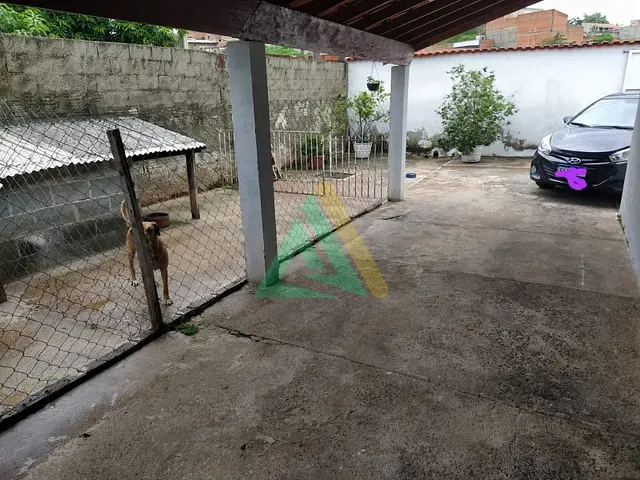 Casa com 250m² 2 quartos e 1 banheiro, à venda, no bairro Parque das Laranjeiras em Mogi Mirim
