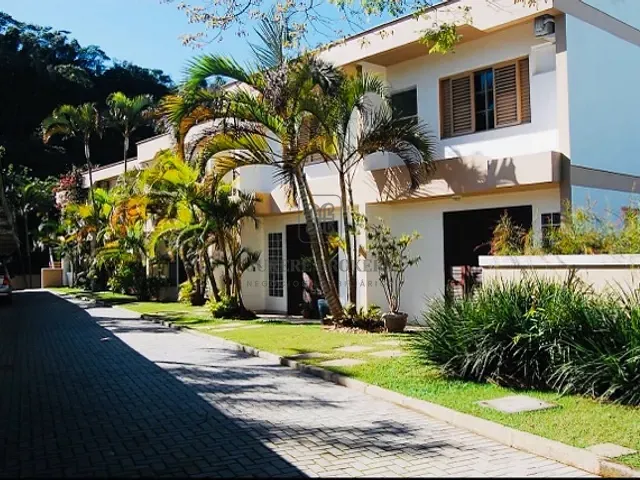 Casa com 80m² 2 quartos e 2 banheiros, à venda, no bairro Jurerê em Florianópolis