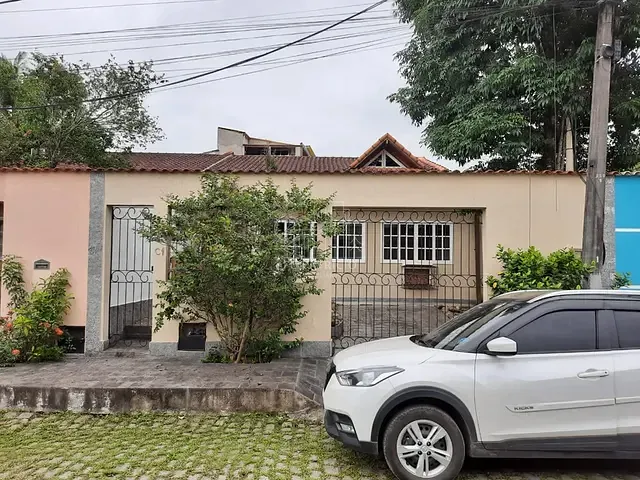 Casa com 342m² 3 quartos e 1 banheiro, à venda, no bairro Cantagalo em Guapimirim