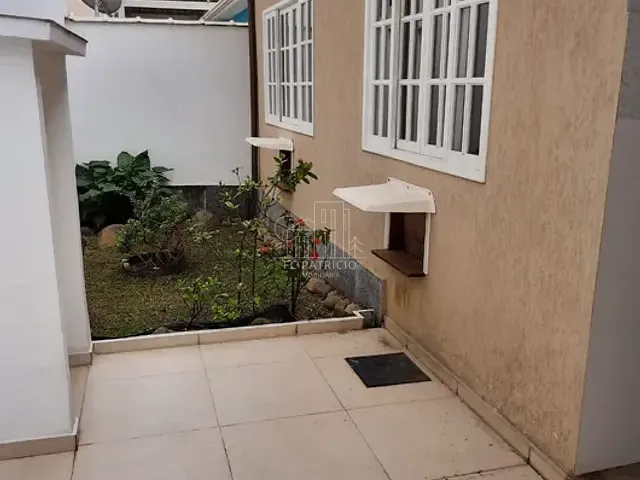 Casa com 342m² 3 quartos e 1 banheiro, à venda, no bairro Cantagalo em Guapimirim